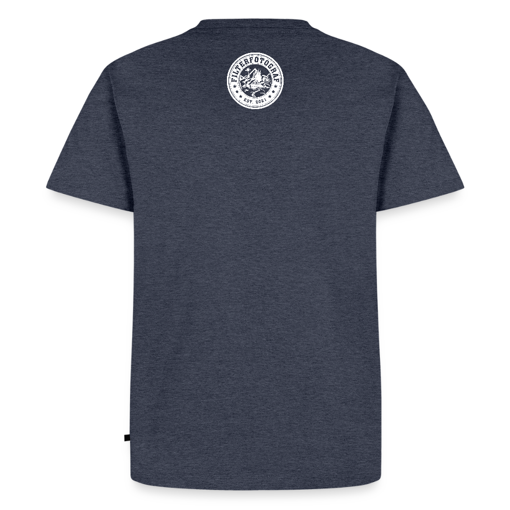 FILTERFOTOGRAF® Männer Premium T-Shirt – Front- & Rückendruck, nachhaltig & fair produziert - Jeansblau