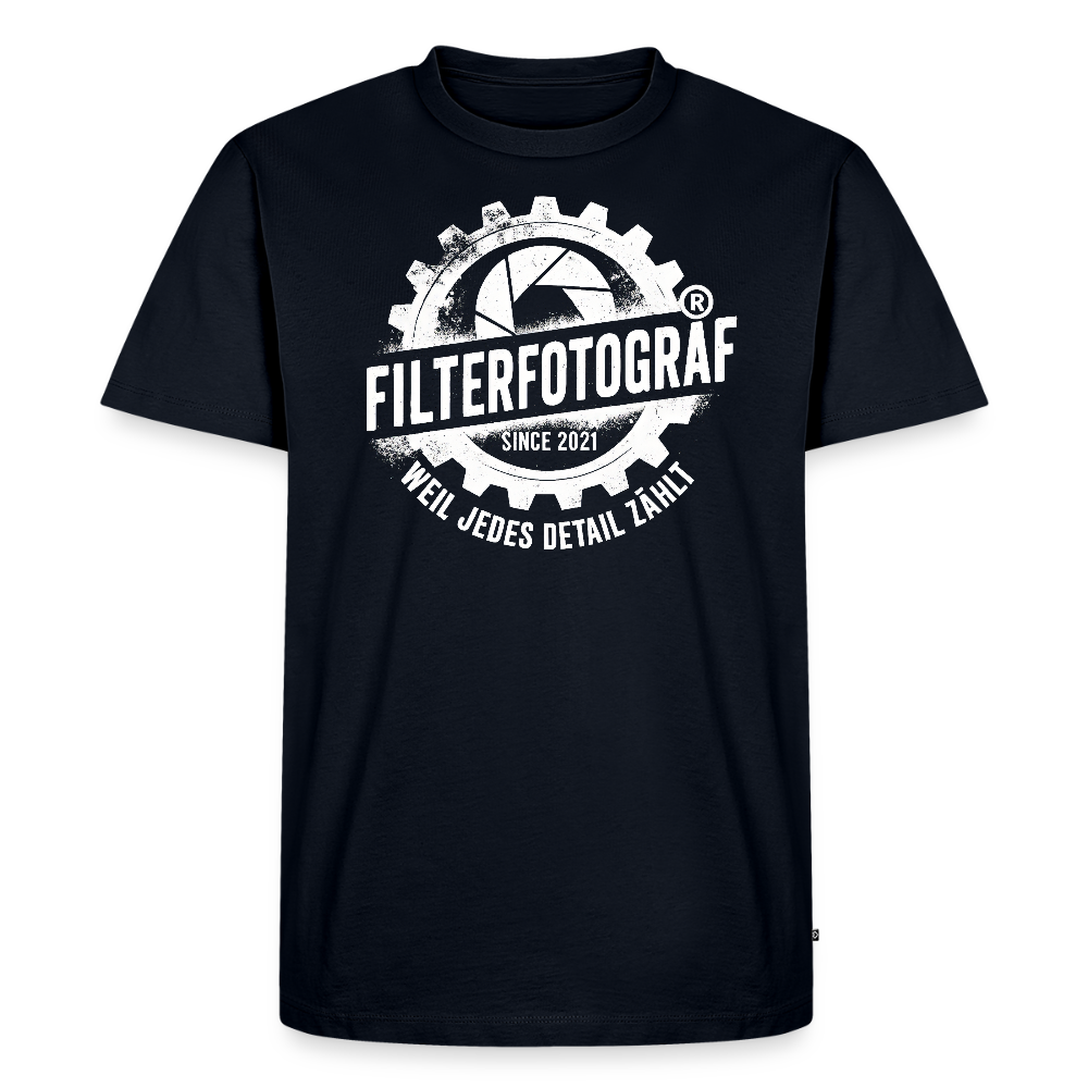 FILTERFOTOGRAF® Männer Premium T-Shirt – Front- & Ärmeldruck, nachhaltig & fair produziert - Navy