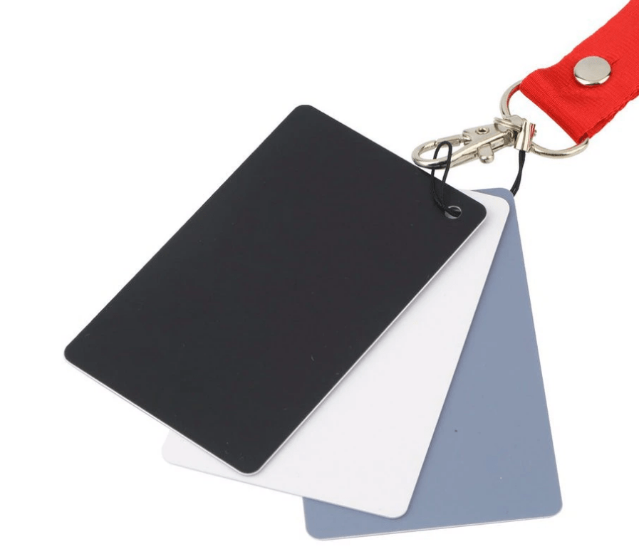 Set of 3 gray cards for digital SLR cameras – gray/white/black in credit card format including carrying strap