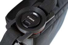 Lade das Bild in den Galerie-Viewer, Lens Cap Holder - Objektivdeckelhalter für 8 Filtergrößen von 50-82mm Filterdurchmesser inklusive XXL Filtertuch
