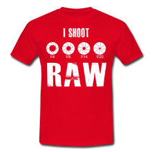 Lade das Bild in den Galerie-Viewer, Fotografen Shirt - I Shoot RAW - Rot
